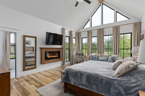 Tiny photo for 10028 E Pineridge Drive, Effingham, IL 62401 (MLS # 12596836)