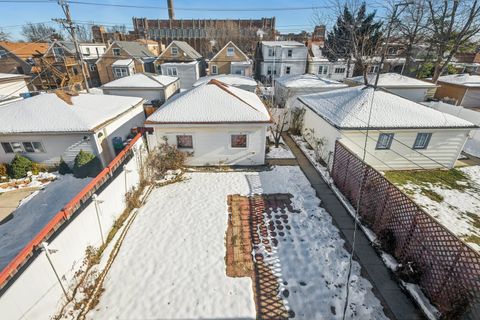 Tiny photo for 3025 N Nagle Avenue, Chicago, IL 60634 (MLS # 12533107)