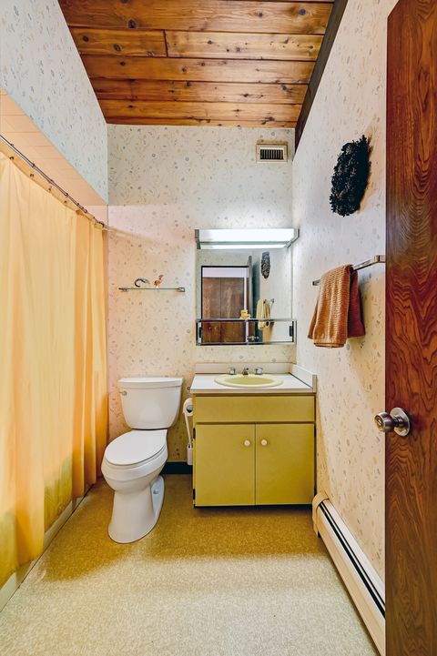 Tiny photo for 16W340 97th Street, Burr Ridge, IL 60527 (MLS # 12452978)