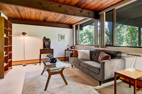 Tiny photo for 16W340 97th Street, Burr Ridge, IL 60527 (MLS # 12452978)