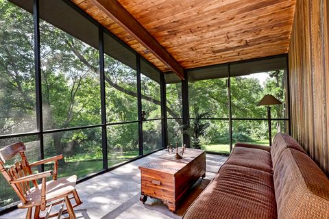 Tiny photo for 16W340 97th Street, Burr Ridge, IL 60527 (MLS # 12452978)