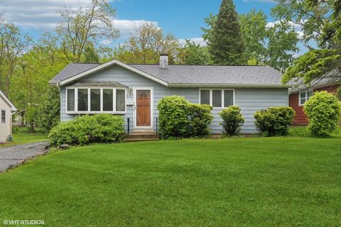 427 Lawrence Avenue Grayslake IL 60030