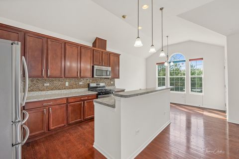 Tiny photo for 2528 Dunraven Avenue, Naperville, IL 60540 (MLS # 12524380)