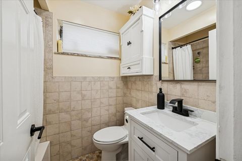 Tiny photo for 5239 N VIRGINIA Avenue, Chicago, IL 60625 (MLS # 12564120)