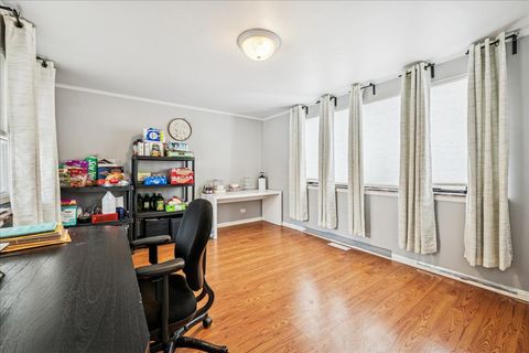 Tiny photo for 5239 N VIRGINIA Avenue, Chicago, IL 60625 (MLS # 12564120)