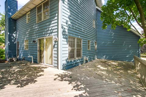 Tiny photo for 2615 4th Street, Winthrop Harbor, IL 60096 (MLS # 12714603)