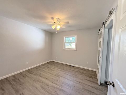 Tiny photo for 214 S LINCOLN Street, Royalton, IL 62983 (MLS # EB459609)