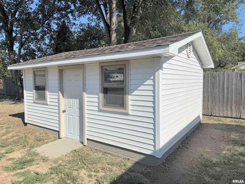 Tiny photo for 214 S LINCOLN Street, Royalton, IL 62983 (MLS # EB459609)