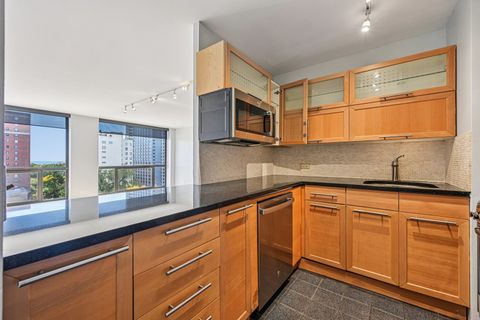 Tiny photo for 4343 N Clarendon Avenue #1004, Chicago, IL 60613 (MLS # 12403725)