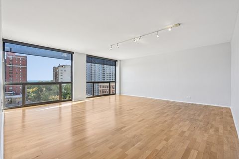 Tiny photo for 4343 N Clarendon Avenue #1004, Chicago, IL 60613 (MLS # 12403725)