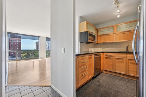 Tiny photo for 4343 N Clarendon Avenue #1004, Chicago, IL 60613 (MLS # 12403725)