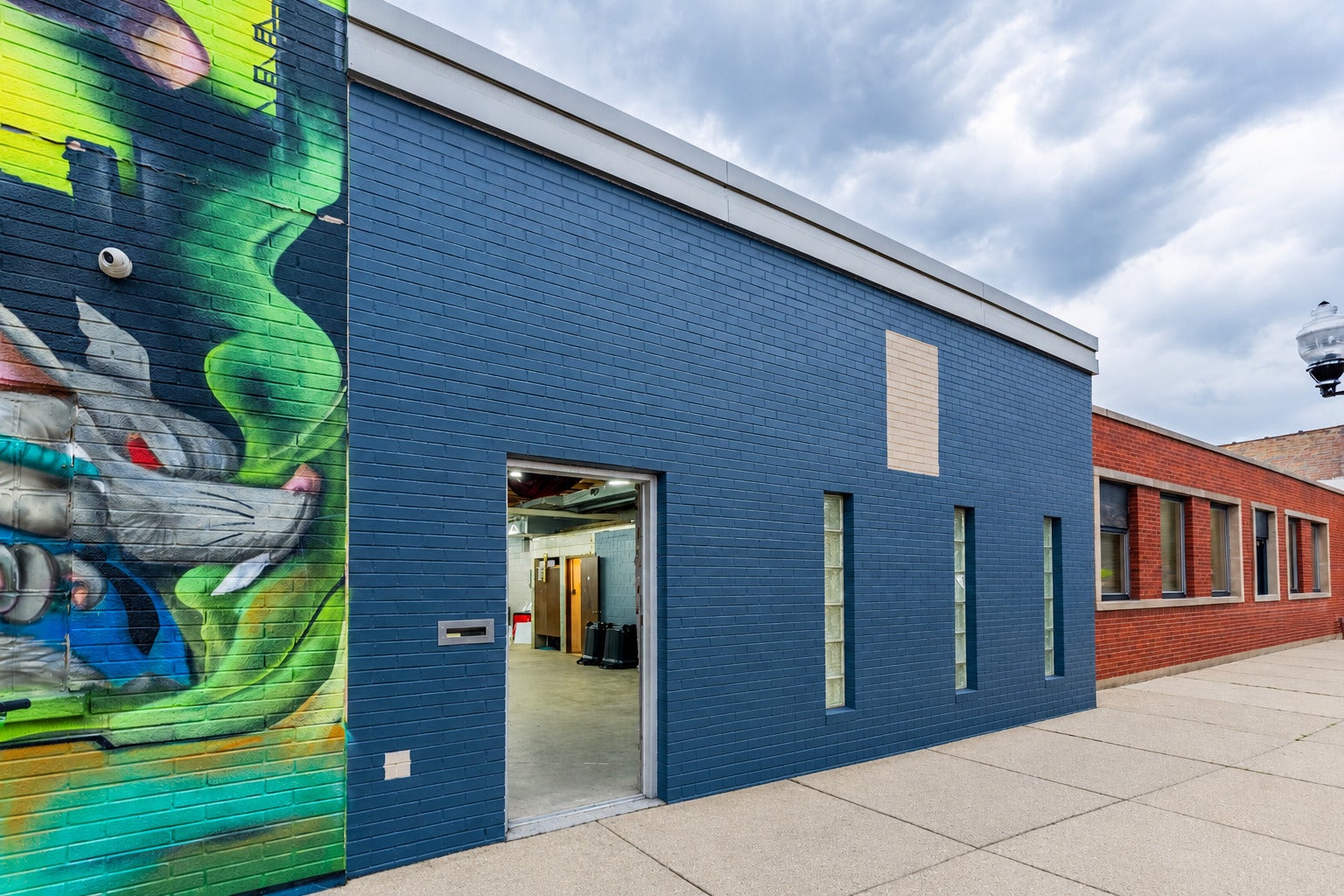 4447 W Belmont Avenue