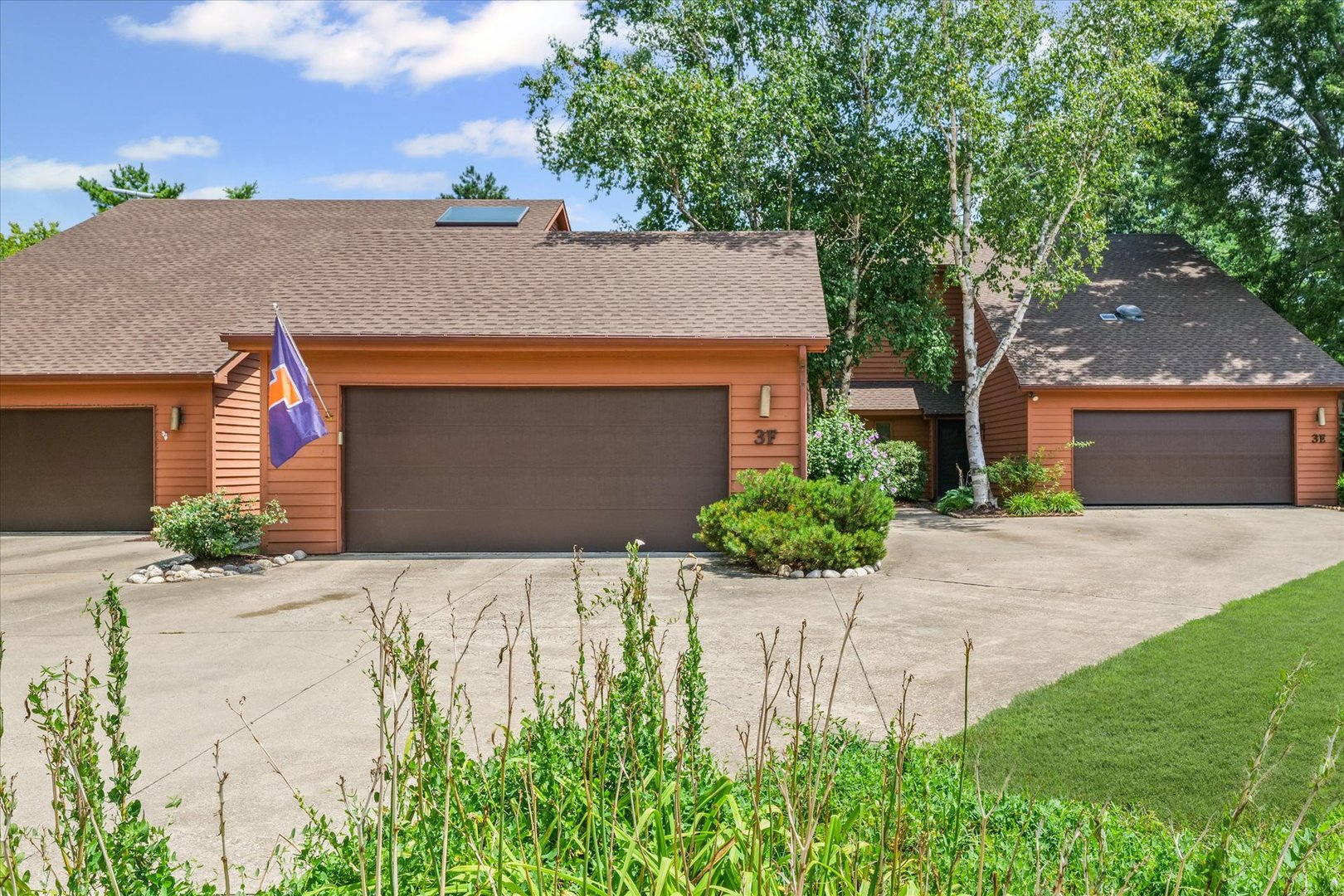 3 Lyndhurst Village Court F