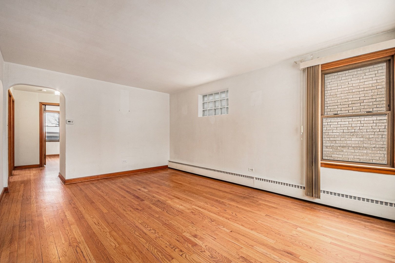 3238 N Narragansett Avenue