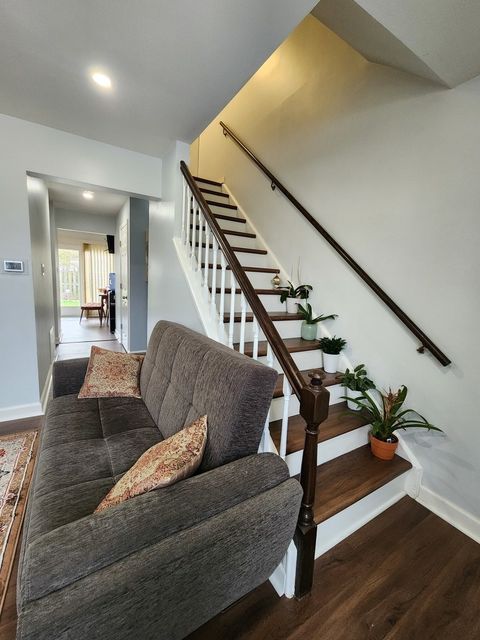 Tiny photo for 2011 Farnham Court, Schaumburg, IL 60194 (MLS # 12564066)