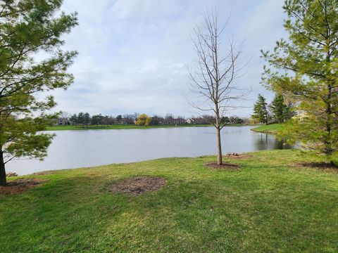 Tiny photo for 2011 Farnham Court, Schaumburg, IL 60194 (MLS # 12564066)