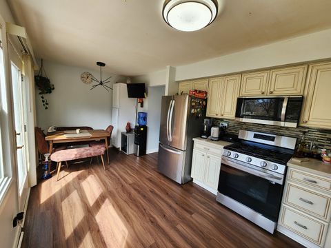 Tiny photo for 2011 Farnham Court, Schaumburg, IL 60194 (MLS # 12564066)