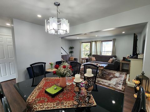 Tiny photo for 2011 Farnham Court, Schaumburg, IL 60194 (MLS # 12564066)