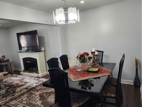 Tiny photo for 2011 Farnham Court, Schaumburg, IL 60194 (MLS # 12564066)