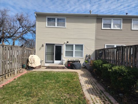Tiny photo for 2011 Farnham Court, Schaumburg, IL 60194 (MLS # 12564066)