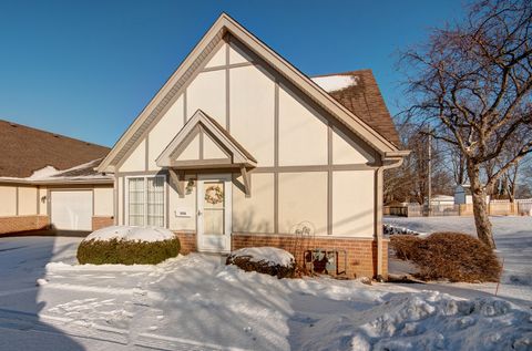 A home in Crest Hill