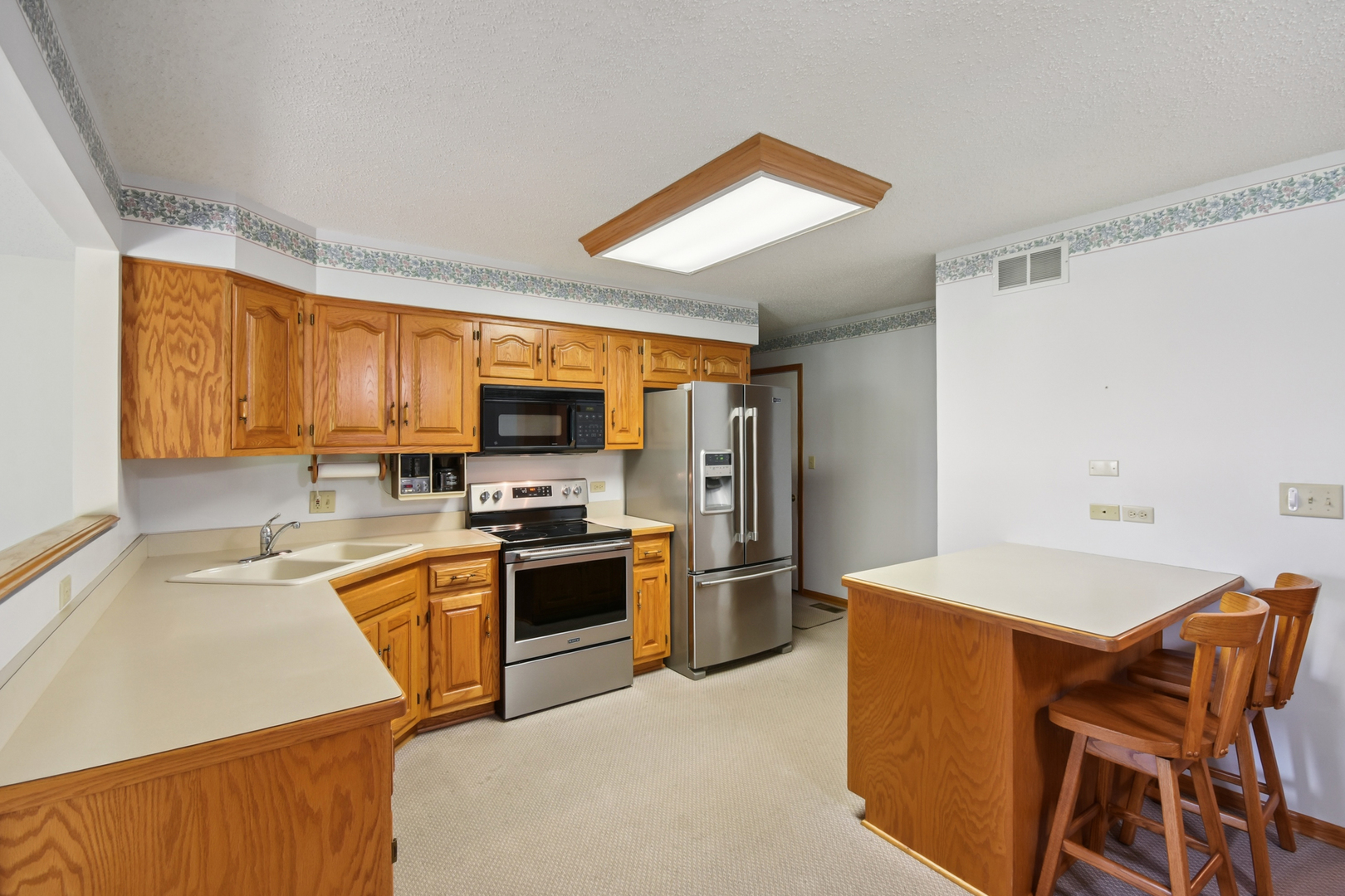 1032 Edgewater Drive