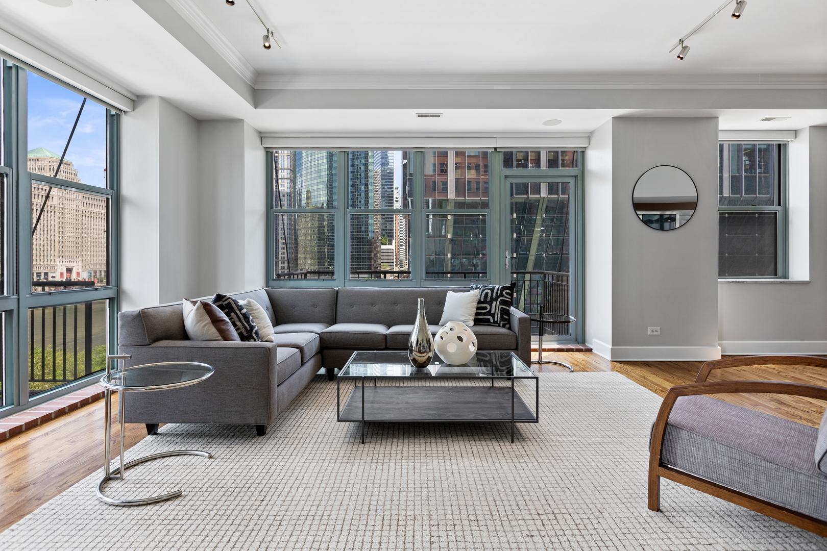 165 N CANAL Street 712