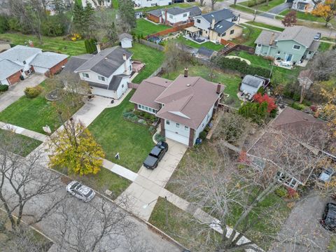 A home in Mount Prospect