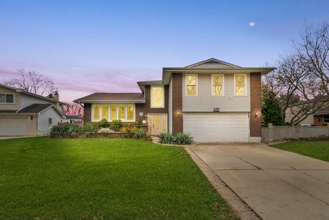 A home in Mount Prospect