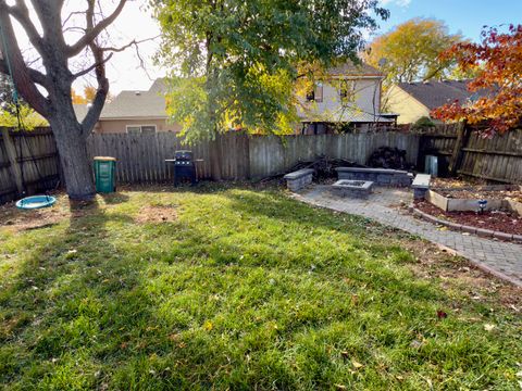 Tiny photo for 30w105 Maplewood Drive, Warrenville, IL 60555 (MLS # 12400119)