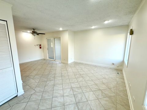 Tiny photo for 30w105 Maplewood Drive, Warrenville, IL 60555 (MLS # 12400119)