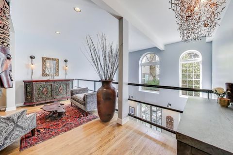 Tiny photo for 541 W Belmont Avenue, Chicago, IL 60657 (MLS # 12447240)