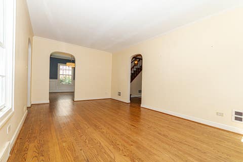 Tiny photo for 335 Oak Street, Elmhurst, IL 60126 (MLS # 12706632)
