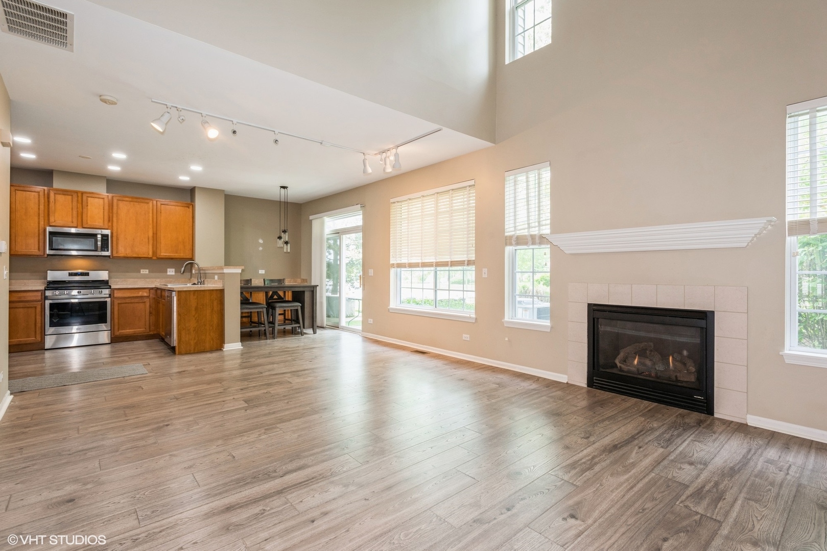 2115 Pembridge Drive 2115