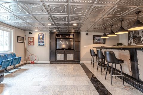 Tiny photo for 1800 Darnell Street, Libertyville, IL 60048 (MLS # 12619341)