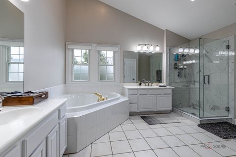 Tiny photo for 1800 Darnell Street, Libertyville, IL 60048 (MLS # 12619341)