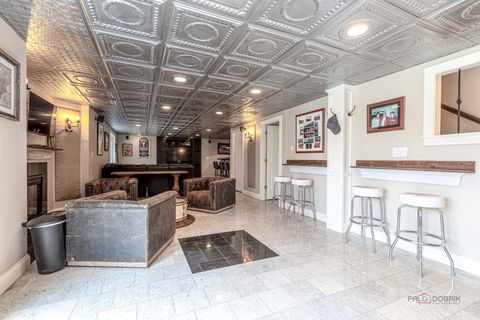 Tiny photo for 1800 Darnell Street, Libertyville, IL 60048 (MLS # 12619341)