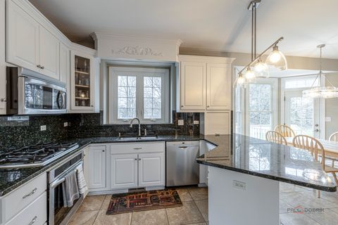 Tiny photo for 1800 Darnell Street, Libertyville, IL 60048 (MLS # 12619341)