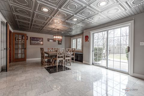 Tiny photo for 1800 Darnell Street, Libertyville, IL 60048 (MLS # 12619341)