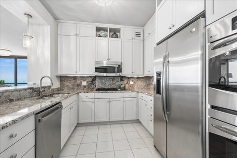 Tiny photo for 600 N Lake Shore Drive #2411, Chicago, IL 60611 (MLS # 12763928)
