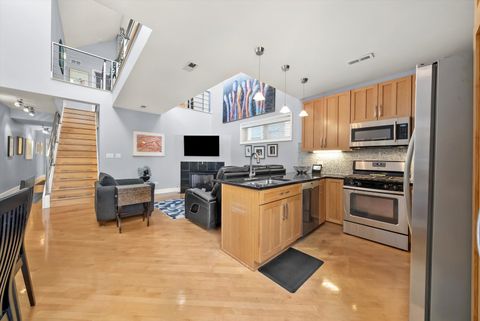 Tiny photo for 819 N Damen Avenue #3, Chicago, IL 60622 (MLS # 12498342)