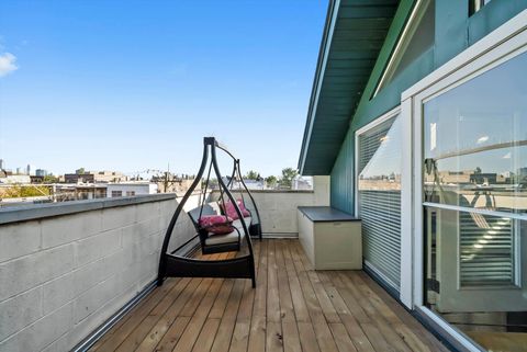 Tiny photo for 819 N Damen Avenue #3, Chicago, IL 60622 (MLS # 12498342)