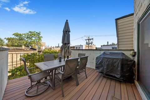Tiny photo for 819 N Damen Avenue #3, Chicago, IL 60622 (MLS # 12498342)