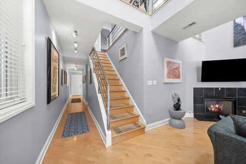 Tiny photo for 819 N Damen Avenue #3, Chicago, IL 60622 (MLS # 12498342)