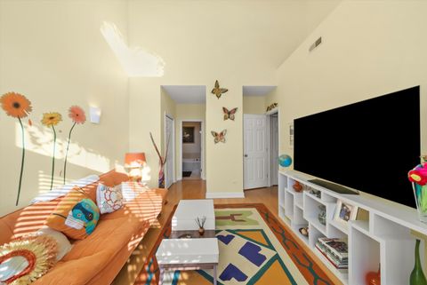 Tiny photo for 819 N Damen Avenue #3, Chicago, IL 60622 (MLS # 12498342)