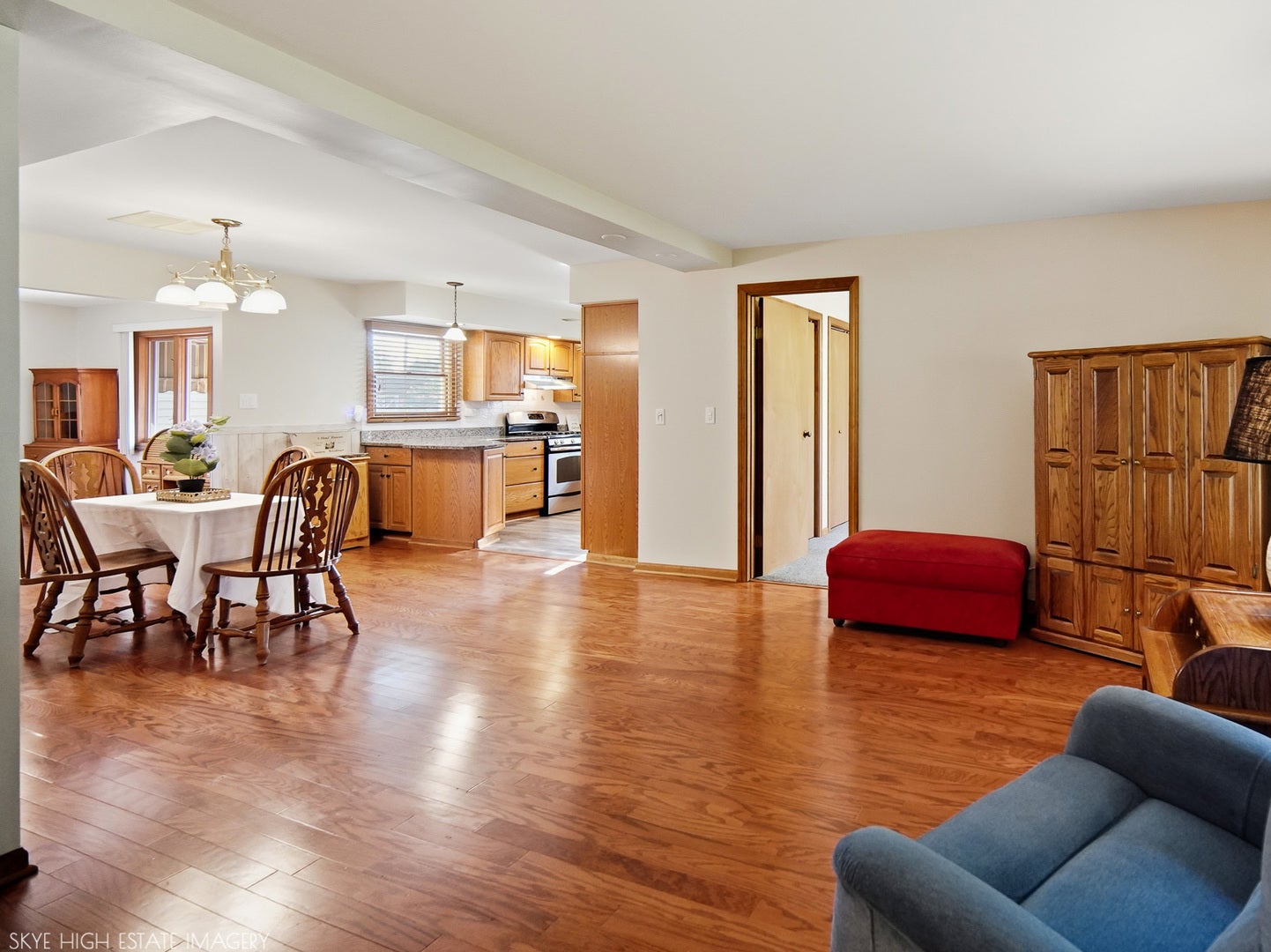 7411 W 109th Place