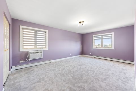 Tiny photo for 8025 W Oconnor Drive #4C, River Grove, IL 60171 (MLS # 12481419)