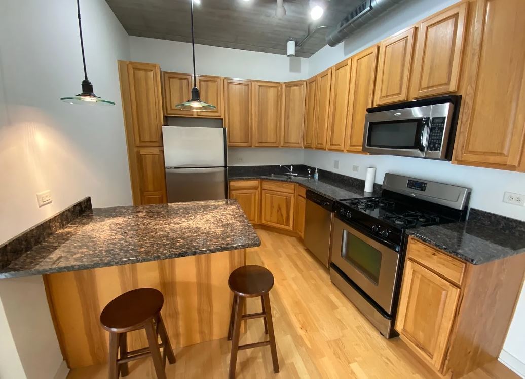 1228 W Monroe Street 403