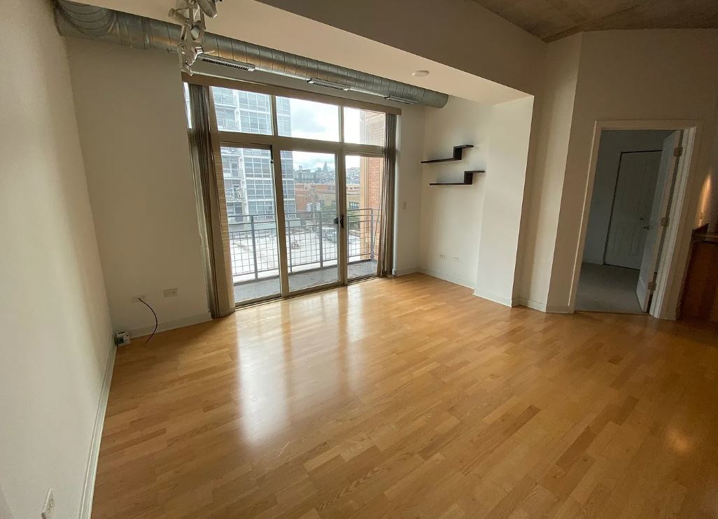 1228 W Monroe Street 403