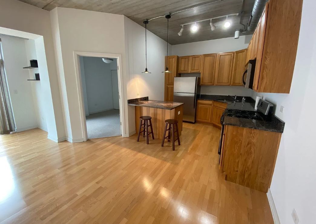 1228 W Monroe Street 403